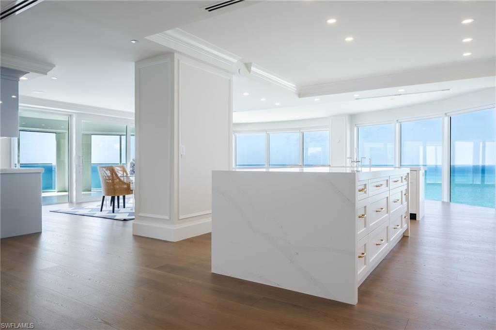 4601 Gulf Shore BLVD N # 17