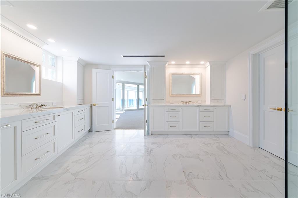 4601 Gulf Shore BLVD N # 17