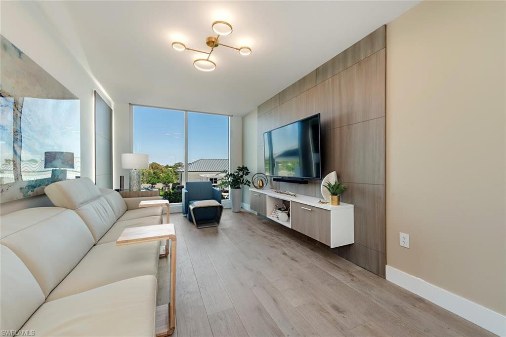 13945 Old Coast RD # 302