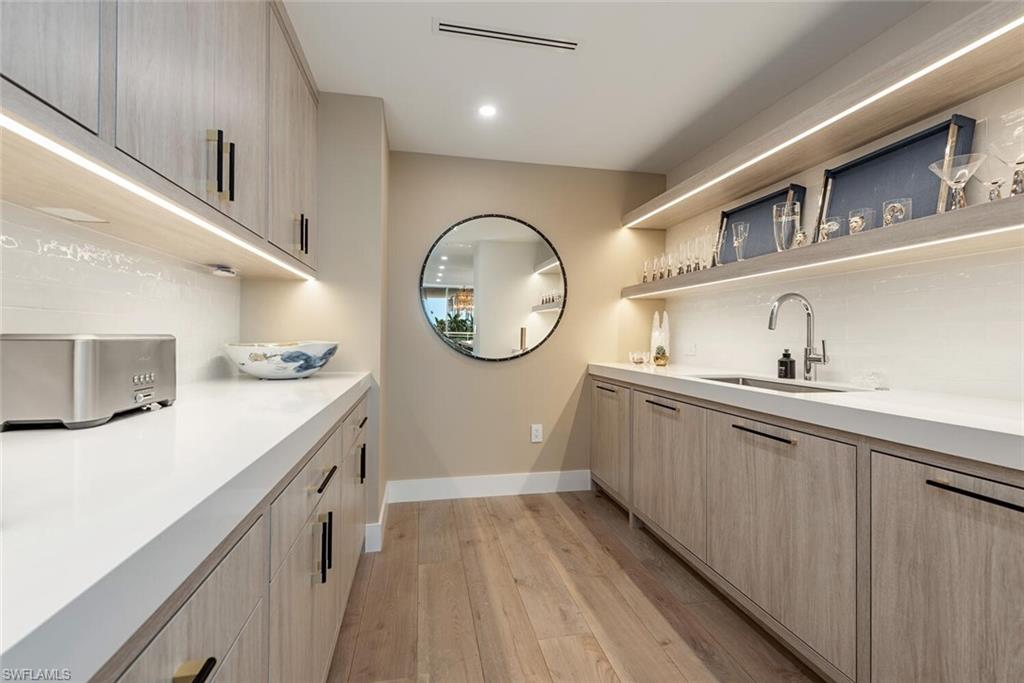 13945 Old Coast RD # 302