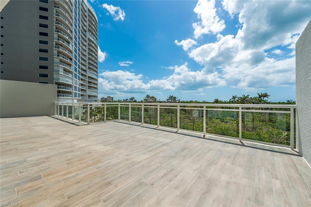 13945 Old Coast RD # 302