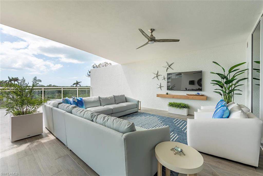 13945 Old Coast RD # 302