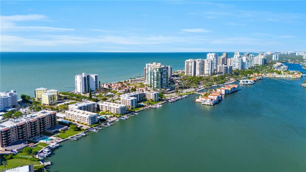 3483 Gulf Shore BLVD N # 605