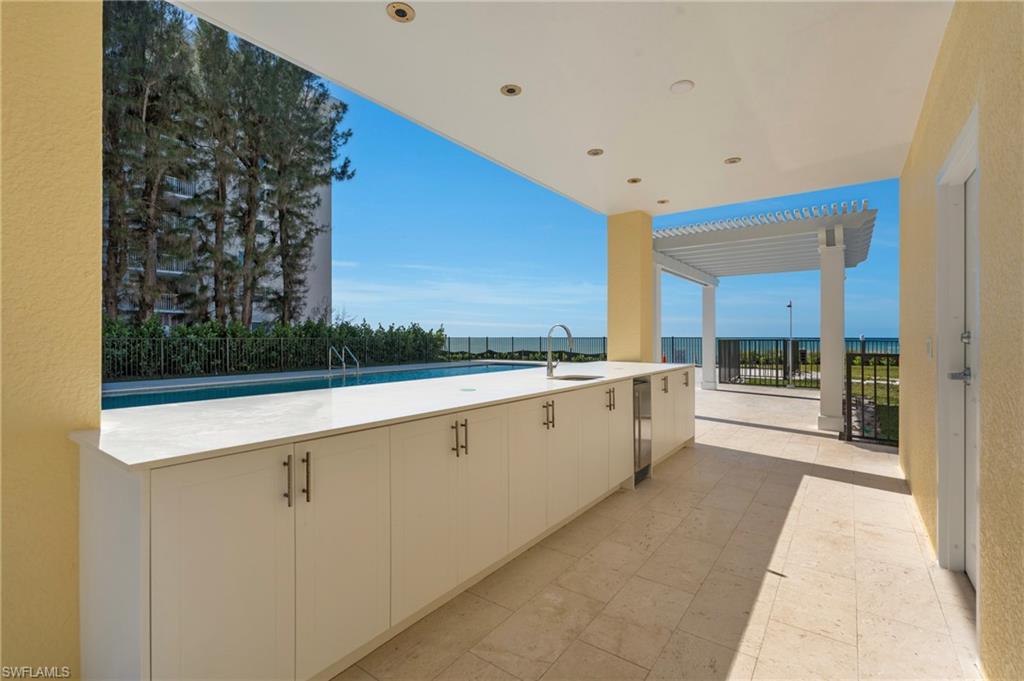 3483 Gulf Shore BLVD N # 605