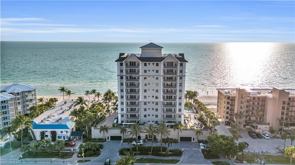 9235 Gulf Shore DR # 01, NAPLES Unit: PH-01