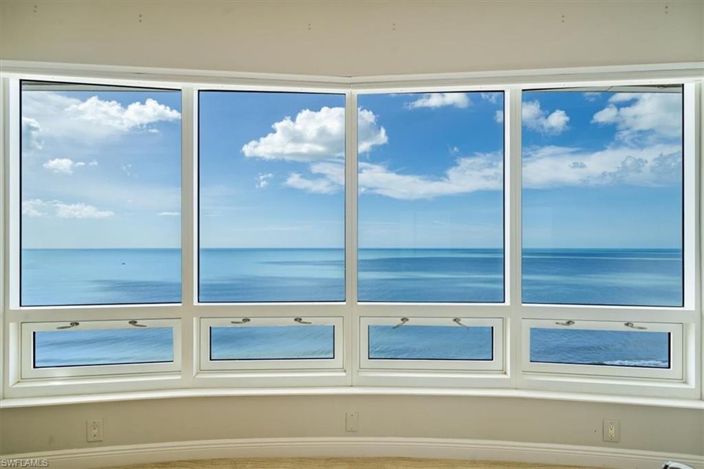 9235 Gulf Shore DR # 01, NAPLES Unit: PH-01