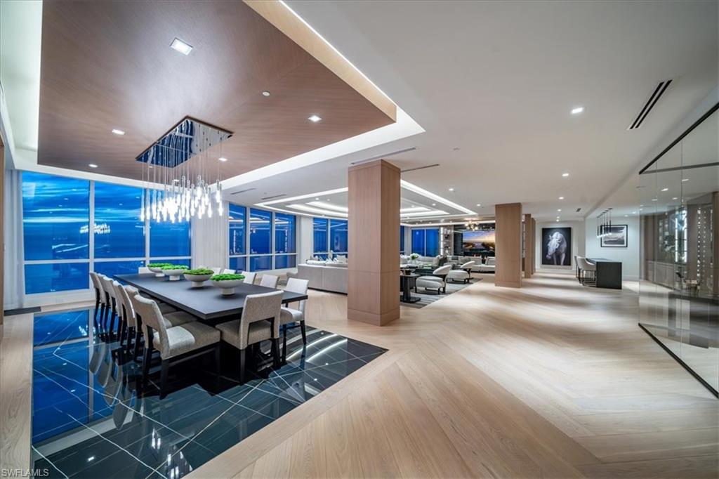 81 Seagate DR, NAPLES Unit: PH20