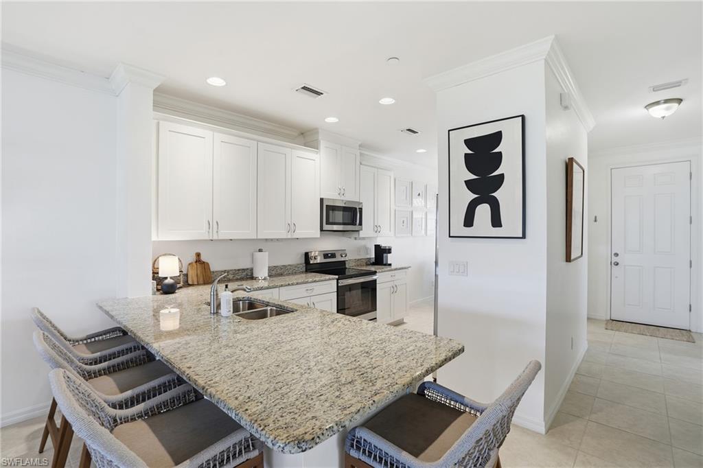 9374 Pocida CT # 101, NAPLES Unit: 101