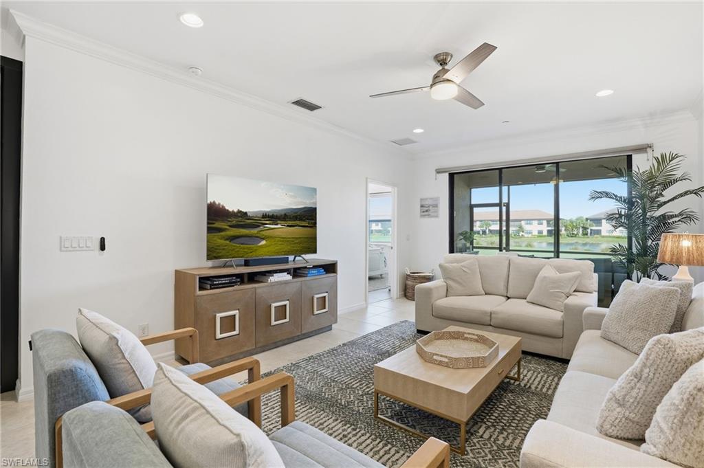 9374 Pocida CT # 101, NAPLES Unit: 101