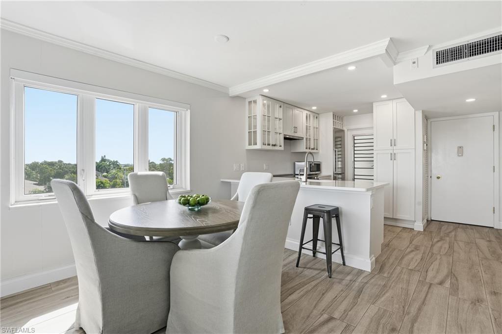 1300 Gulf Shore BLVD N # 603, NAPLES Unit: 603