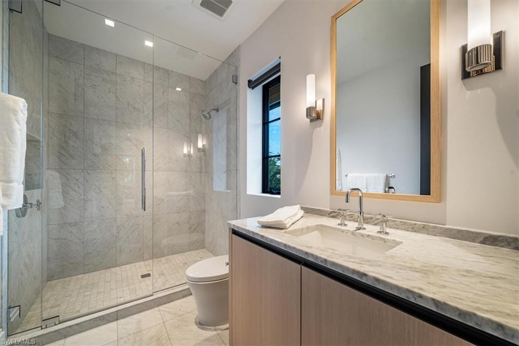 349 2nd AVE N, NAPLES