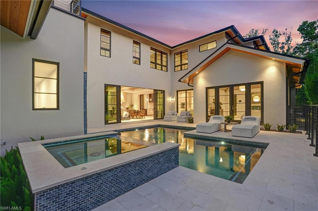 349 2nd AVE N, NAPLES
