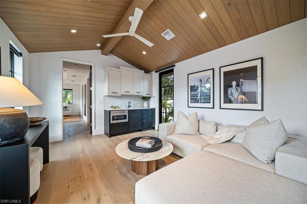 349 2nd AVE N, NAPLES