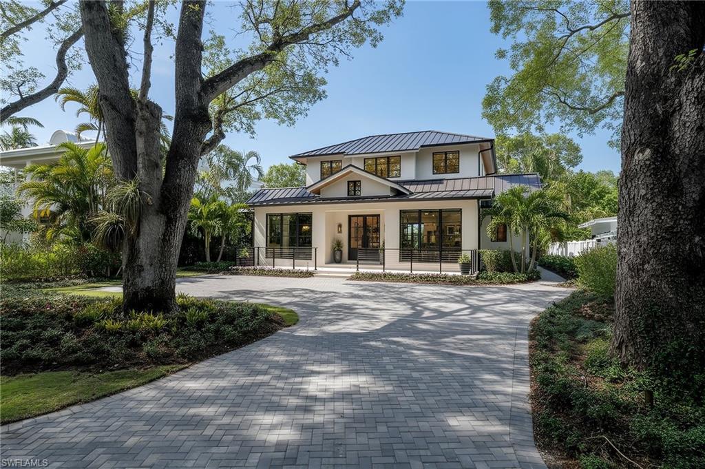 349 2nd AVE N, NAPLES