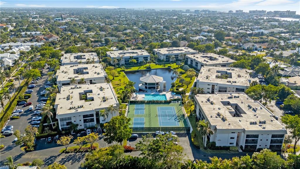 788 Park Shore DR # H14