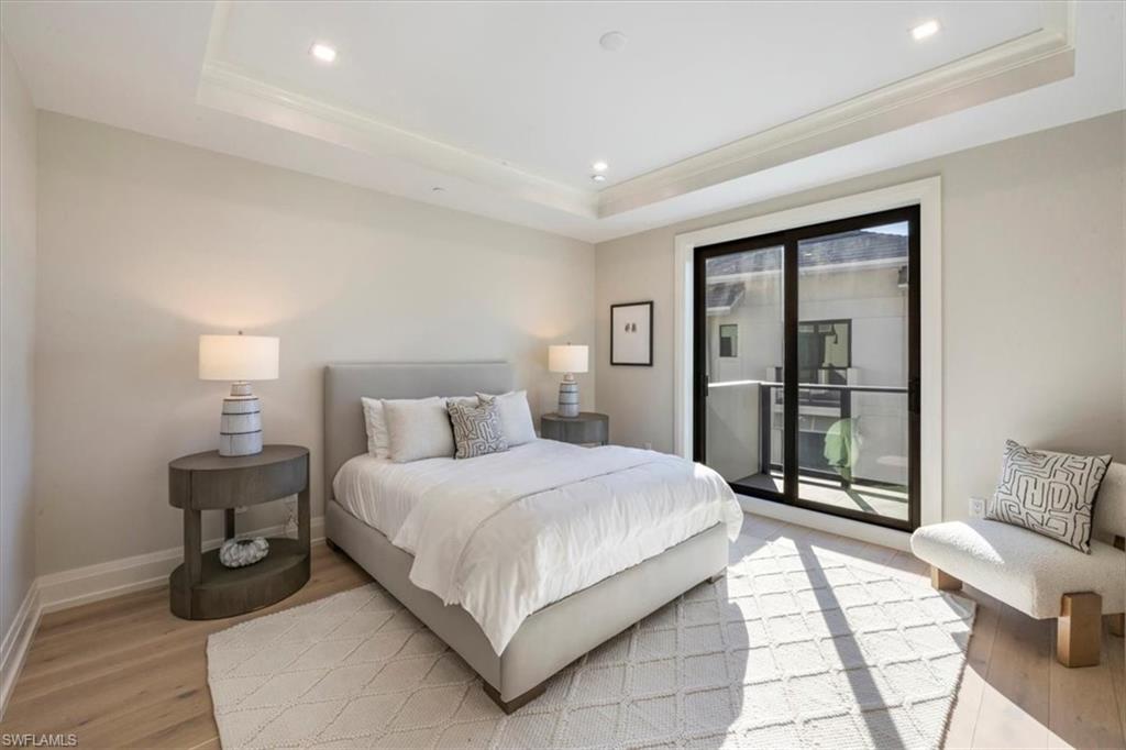 1820 Gulf Shore BLVD N # 403 Unit: 402-403