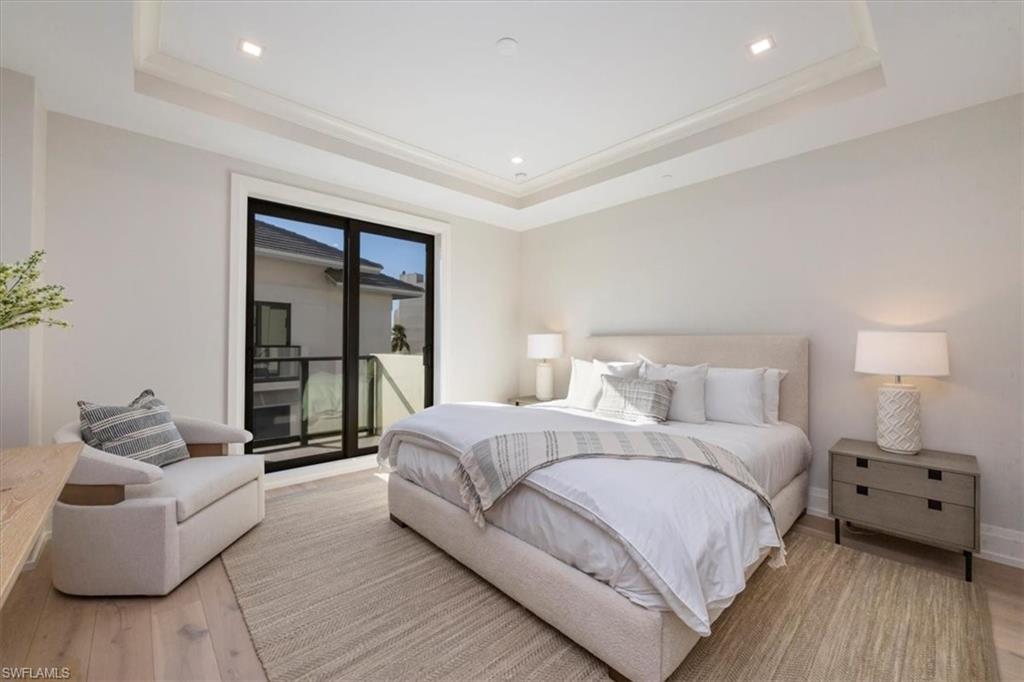 1820 Gulf Shore BLVD N # 403 Unit: 402-403