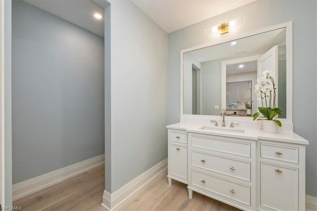 1820 Gulf Shore BLVD N # 403 Unit: 402-403