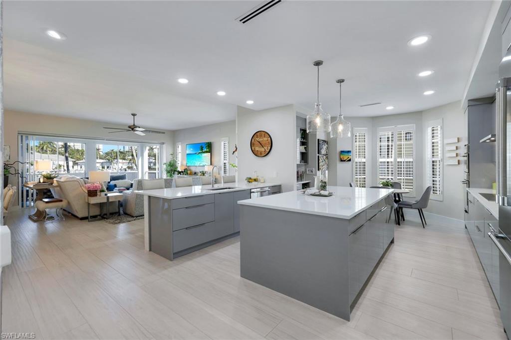 415 Sea Grove LN 102