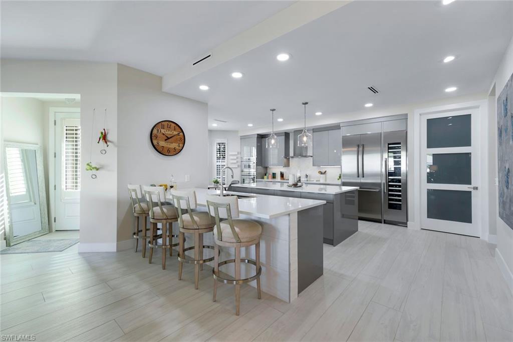 415 Sea Grove LN 102