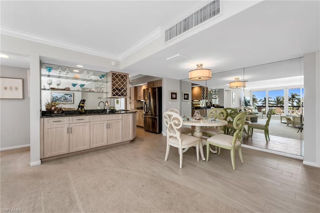 4001 Gulf Shore BLVD N 207