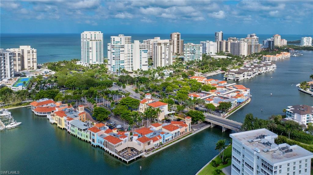 4001 Gulf Shore BLVD N 207