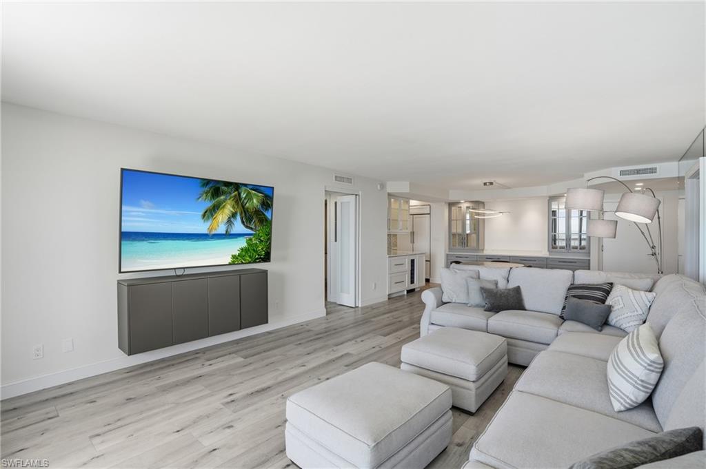 4001 Gulf Shore BLVD N 1407