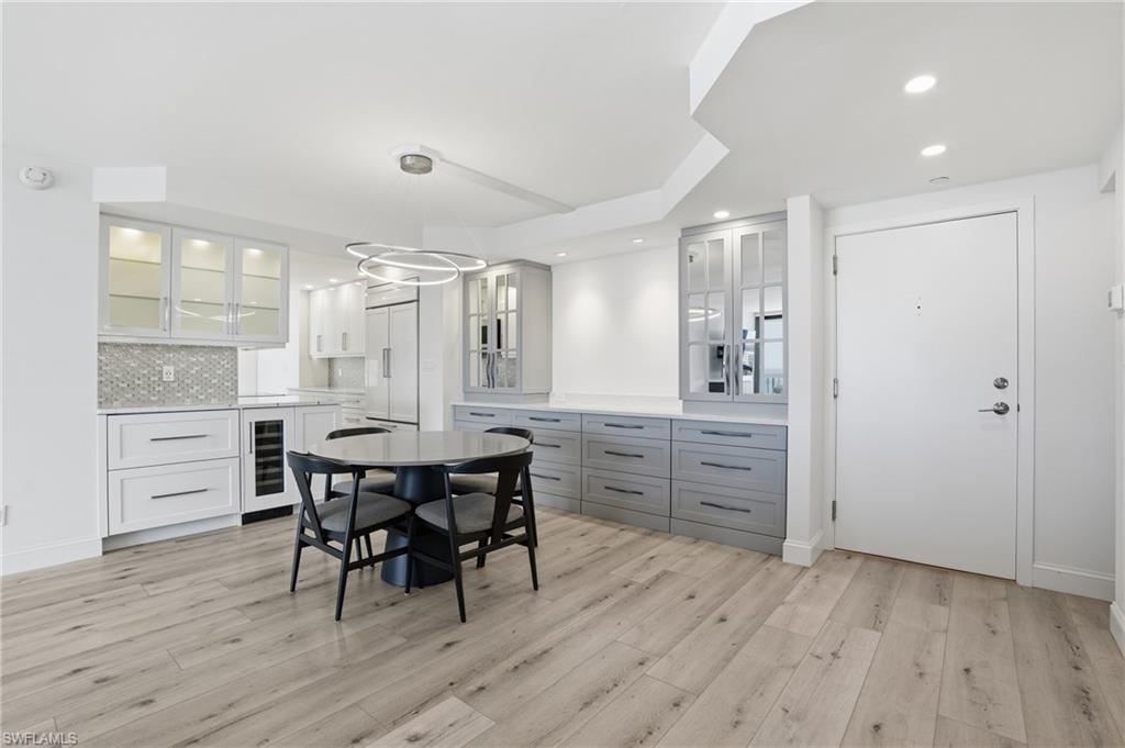 4001 Gulf Shore BLVD N 1407