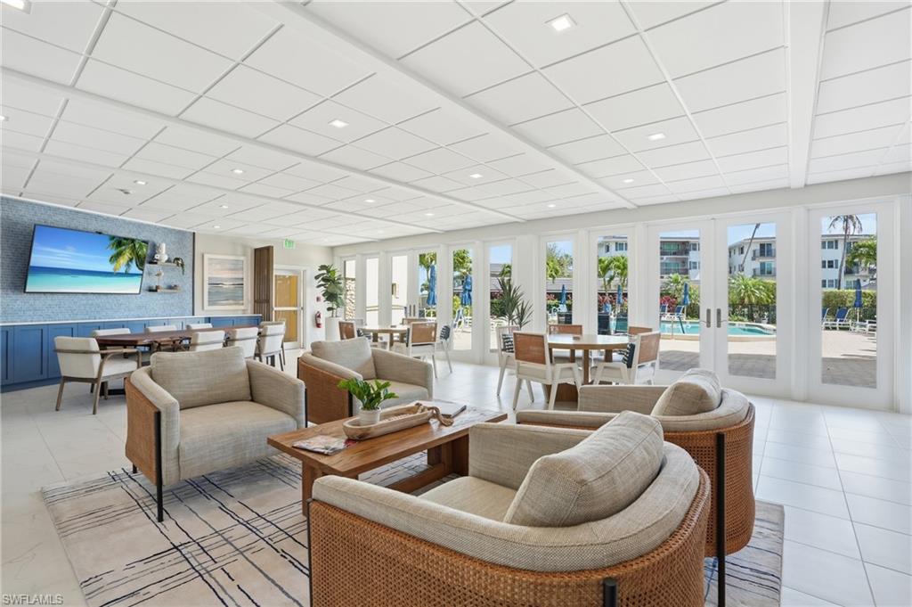 3410 Gulf Shore BLVD N 702