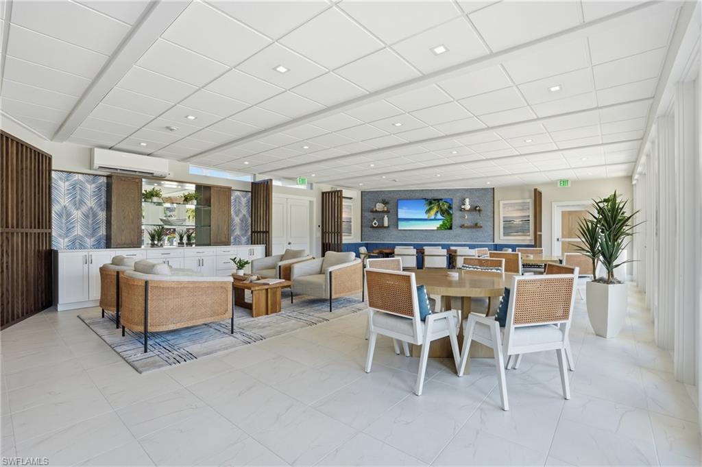 3410 Gulf Shore BLVD N 702