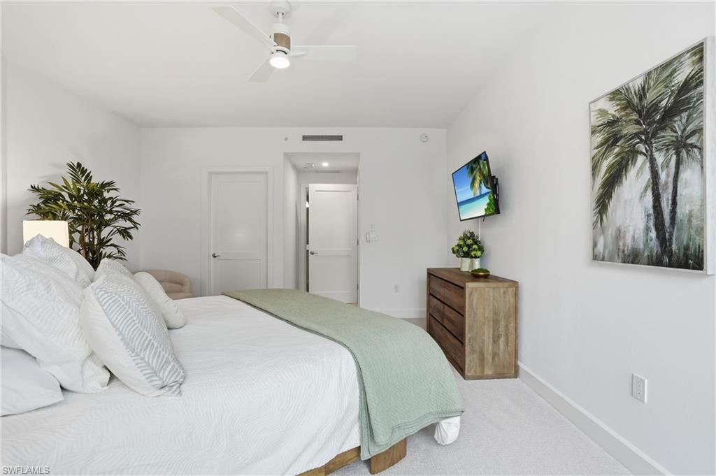 4142 Bay Beach LN 405