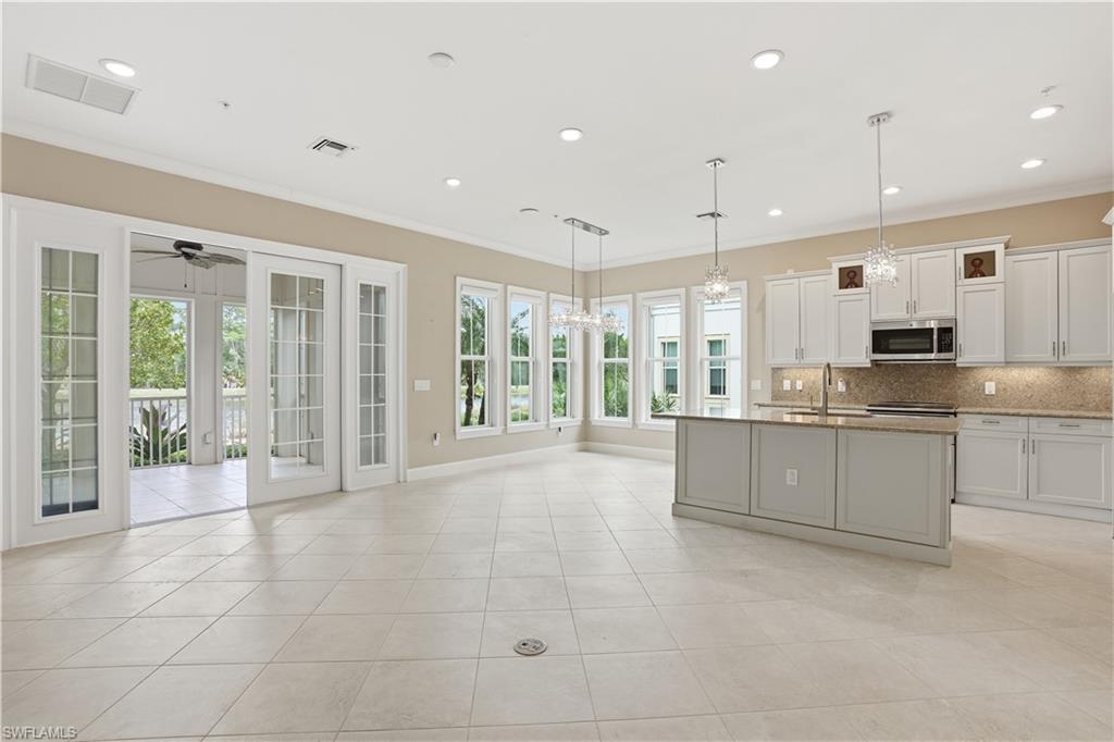 6565 Dominica DR 101