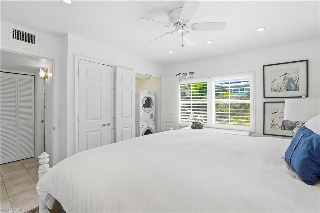 285 8th AVE S 285