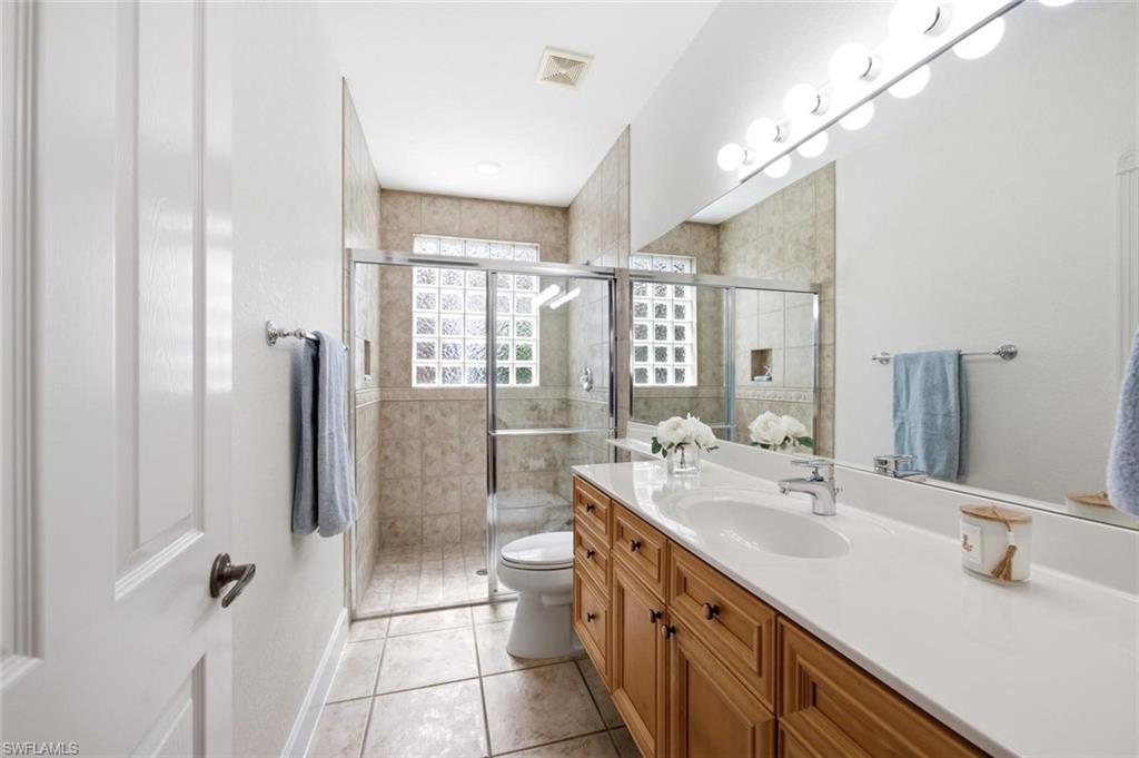 14750 Glen Eden DR