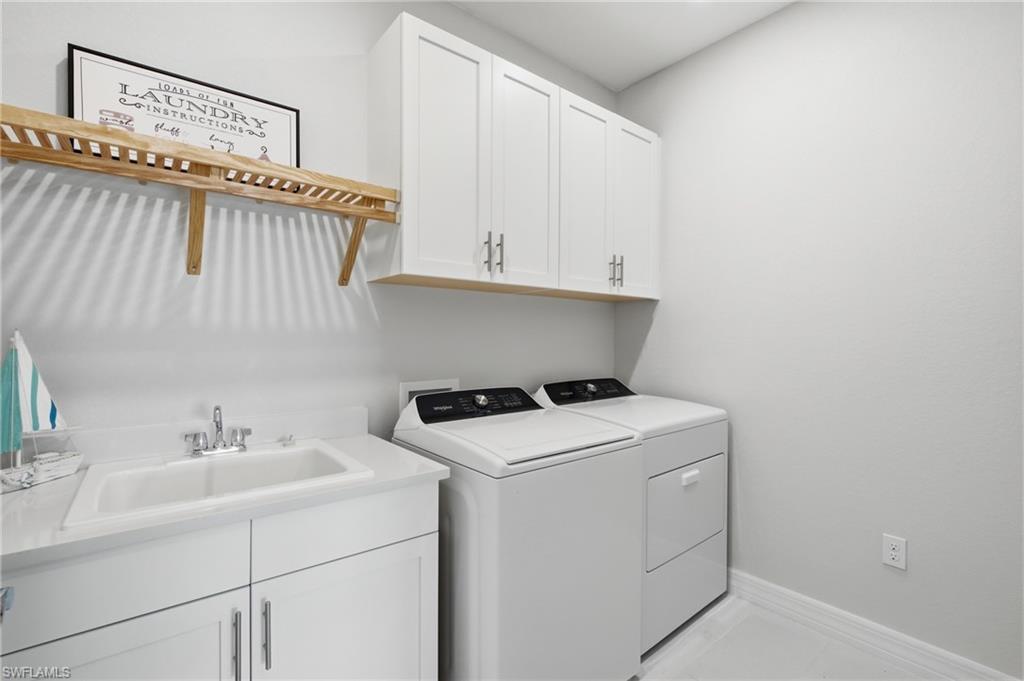 239 Indies DR E 202