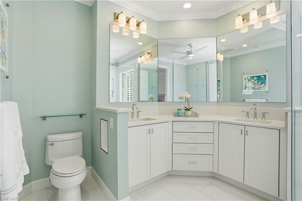 1600 Clermont DR J-302