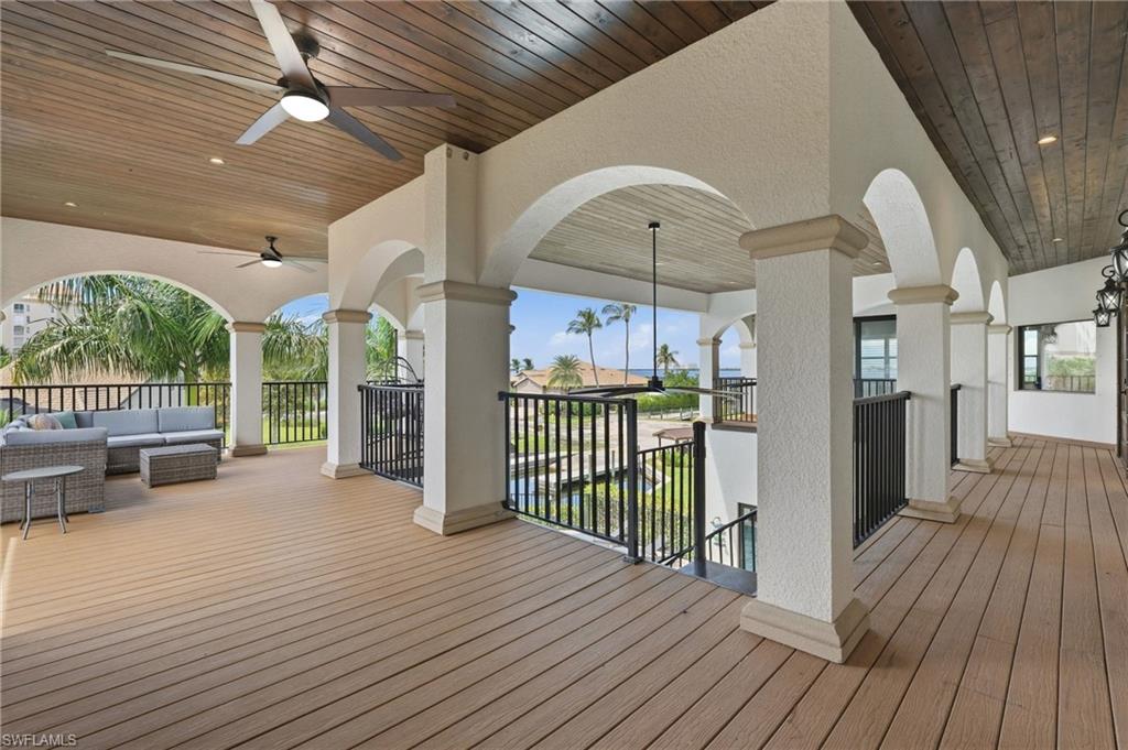 14800 Laguna DR