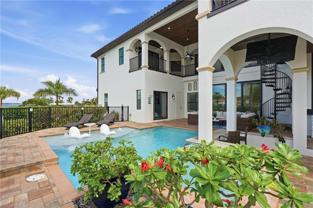 14800 Laguna DR