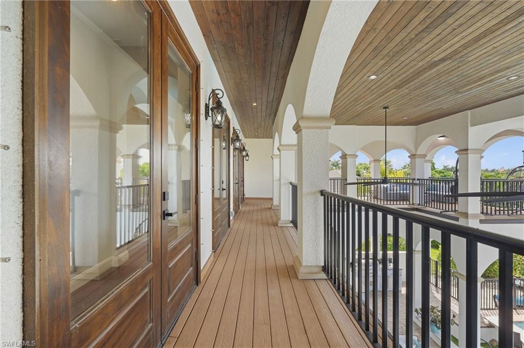 14800 Laguna DR