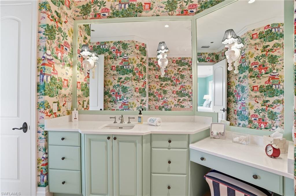 1237 Pocantico LN
