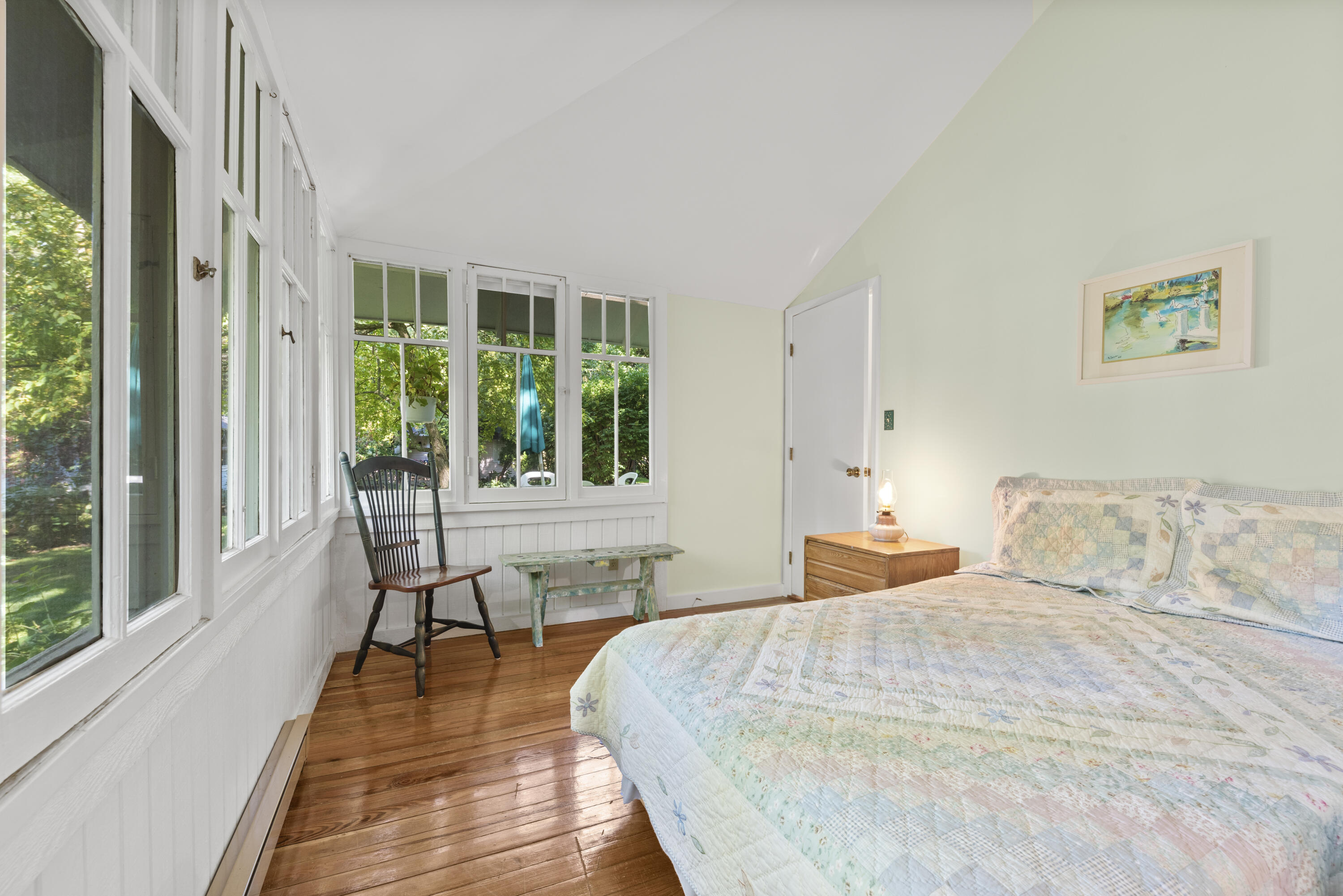 15911 Lake Avenue, 3