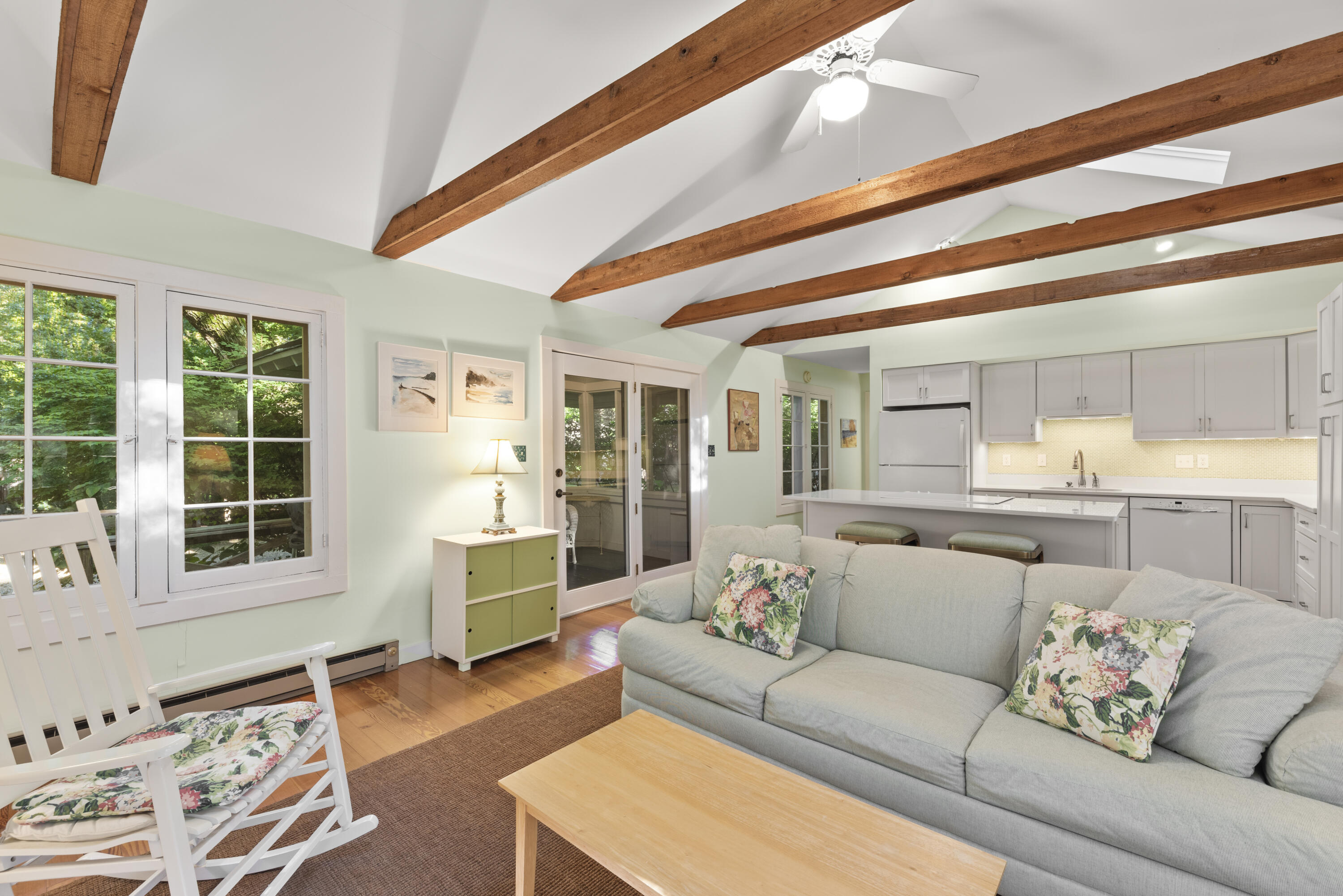 15911 Lake Avenue, 3