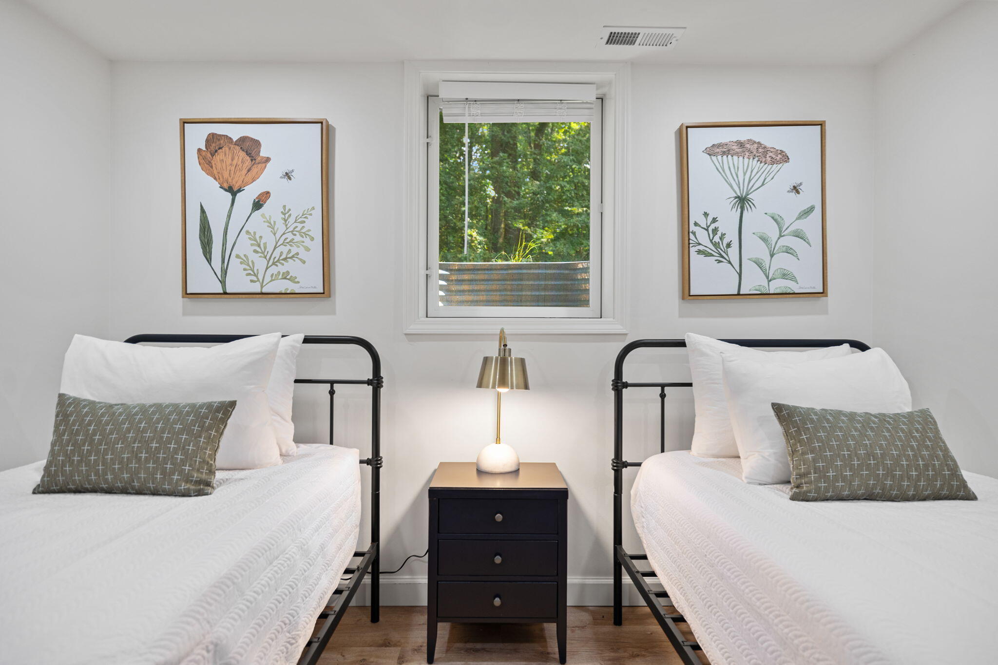 14507 Lakeshore Road