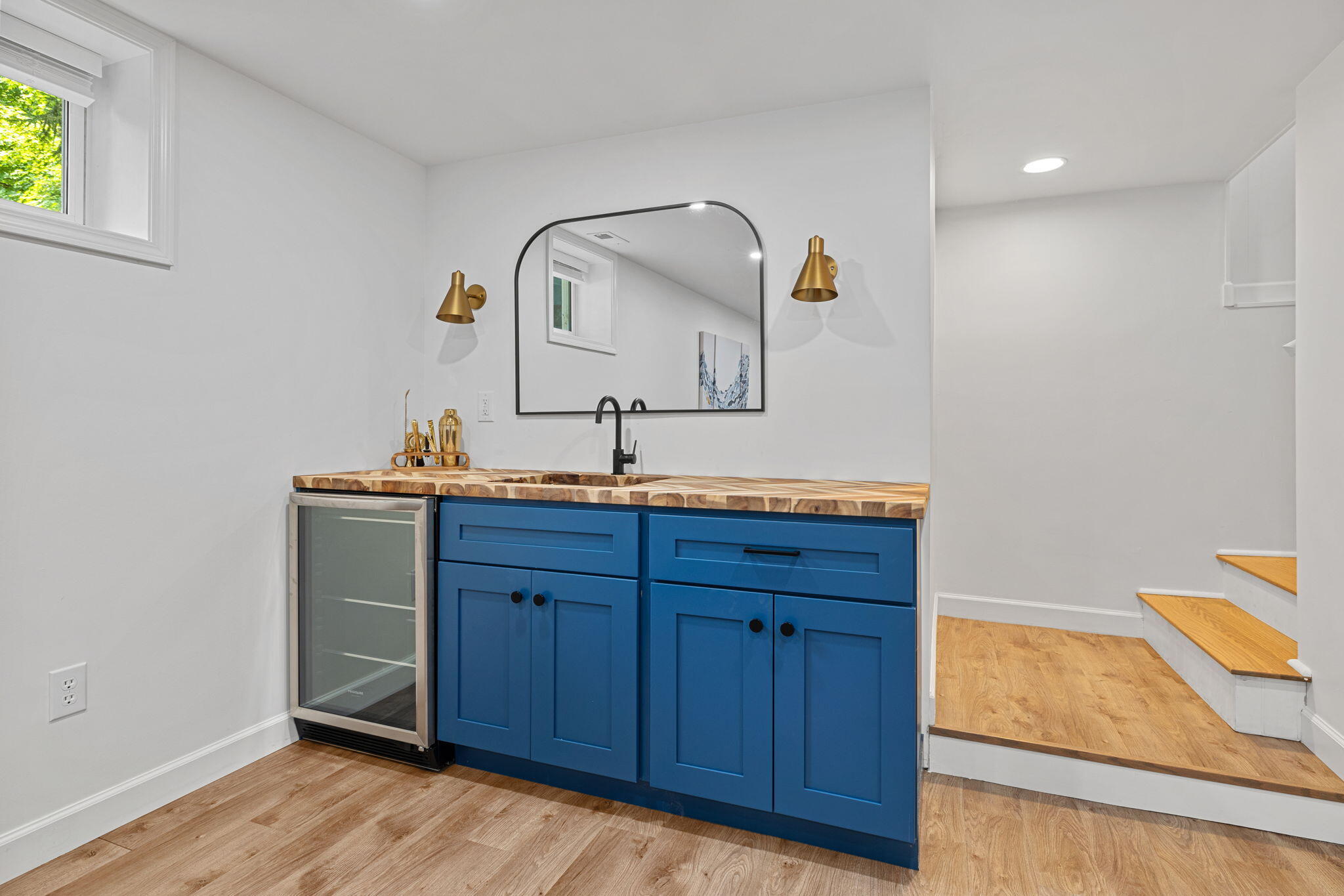 14507 Lakeshore Road