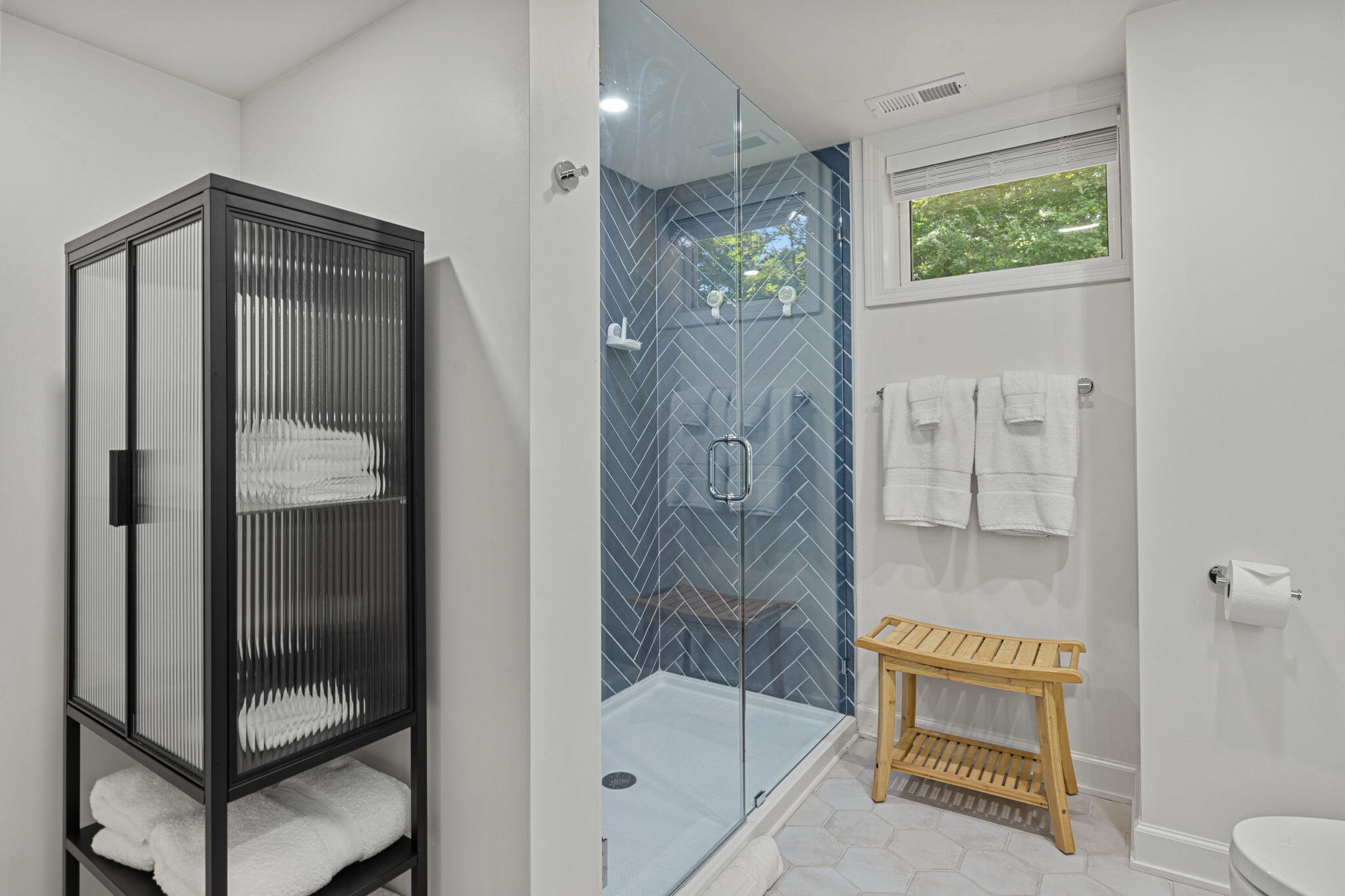 14507 Lakeshore Road