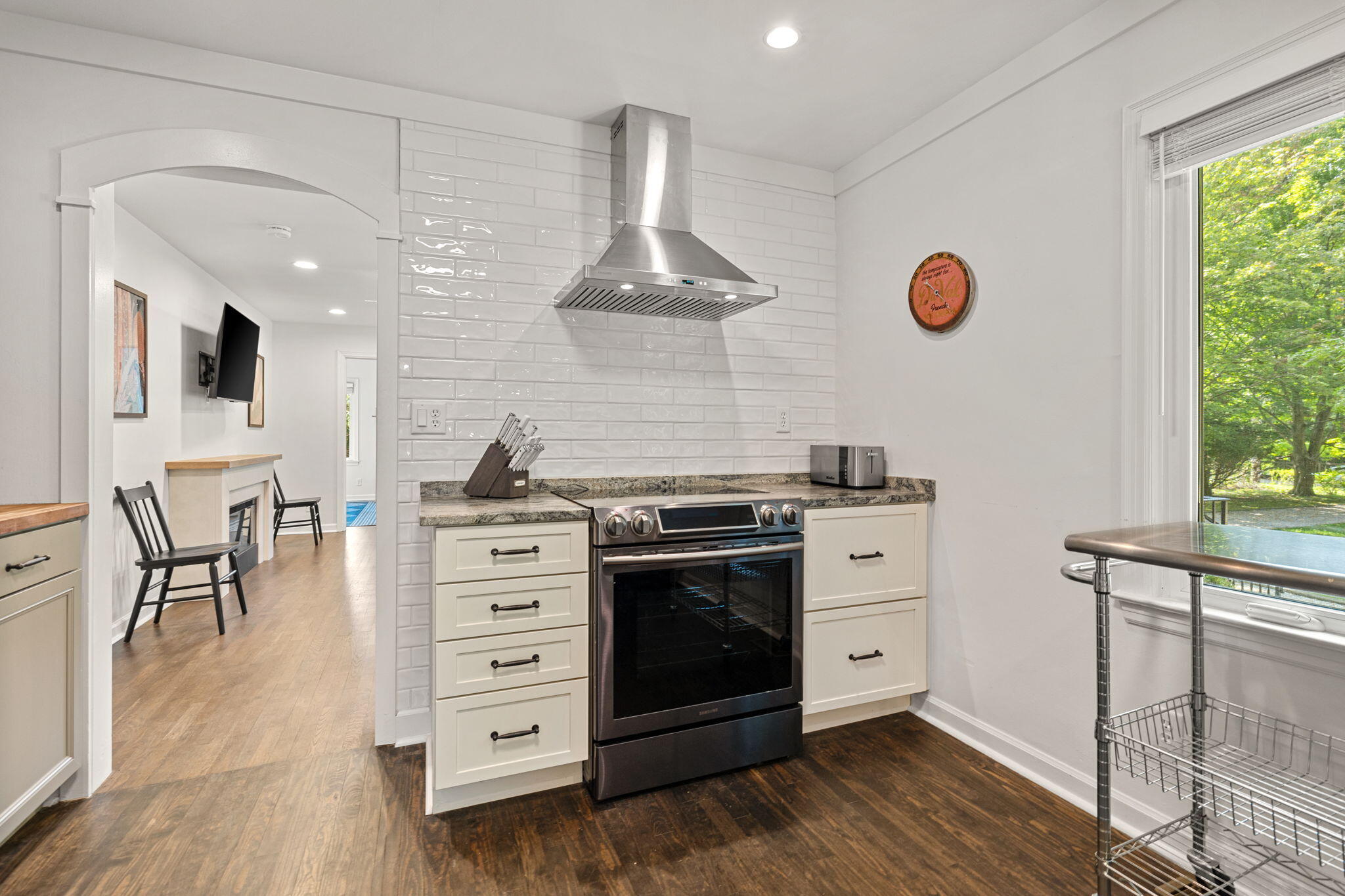 14507 Lakeshore Road