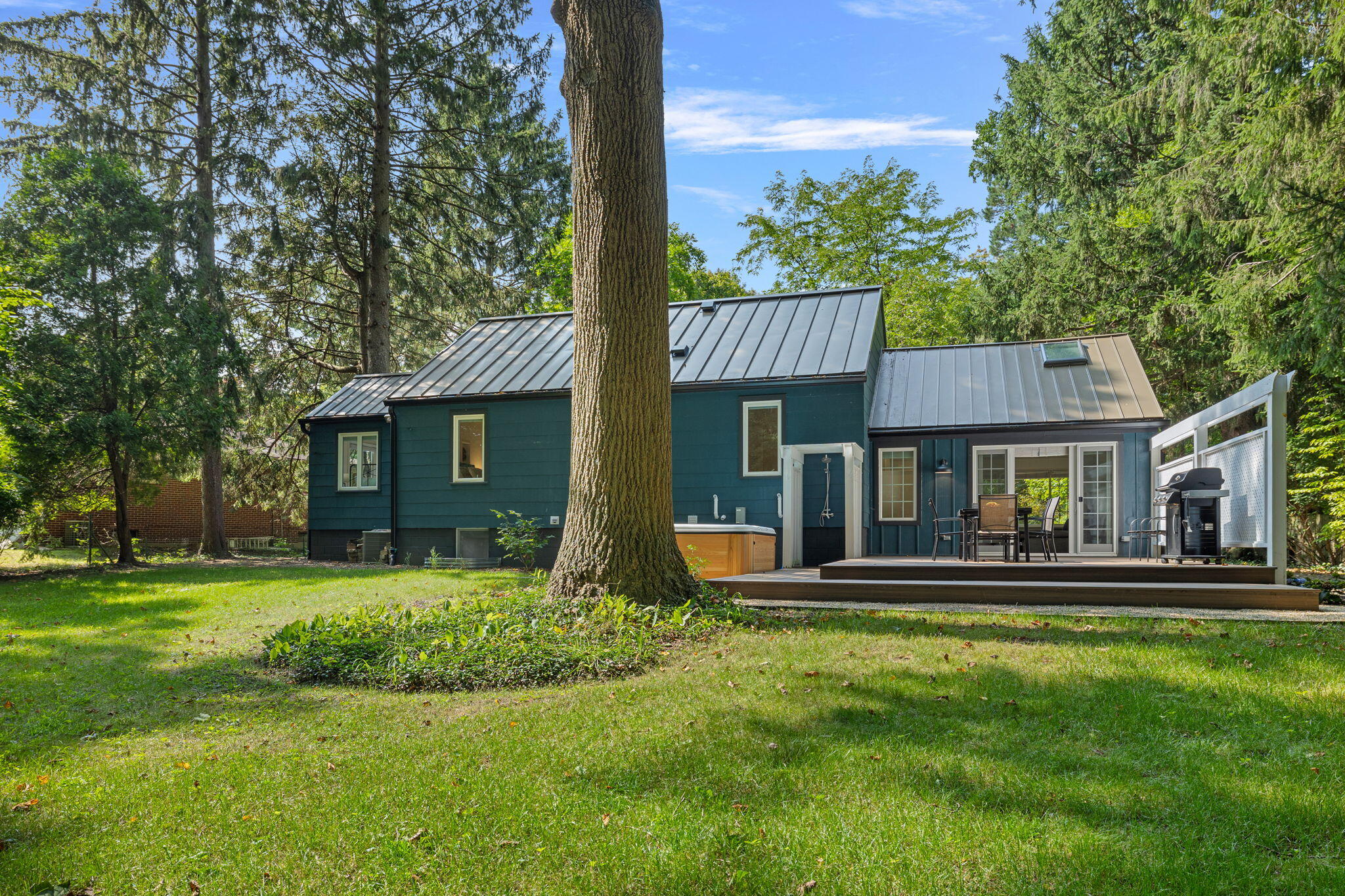 14507 Lakeshore Road