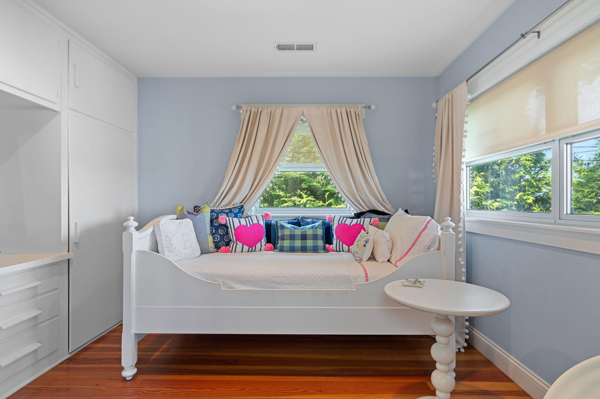 46015 Lake View Avenue