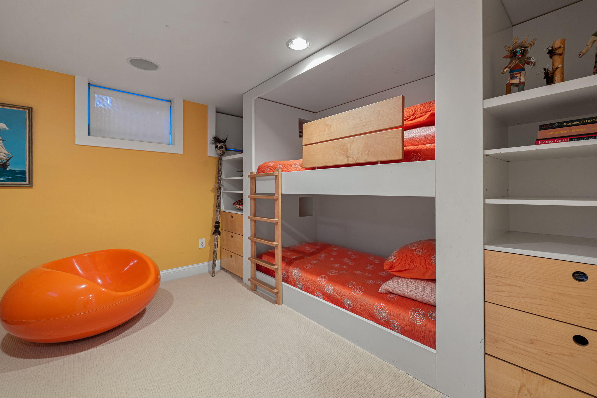 46015 Lake View Avenue