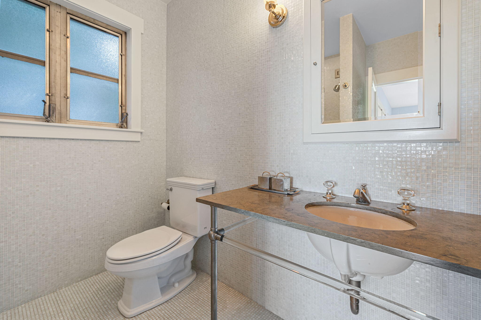 46015 Lake View Avenue